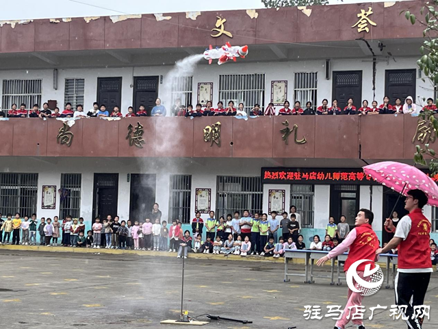 科普进校园 点亮科学梦