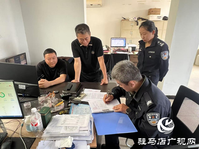 驻马店市城乡一体化示范区交警大队开展节前安全隐患排查