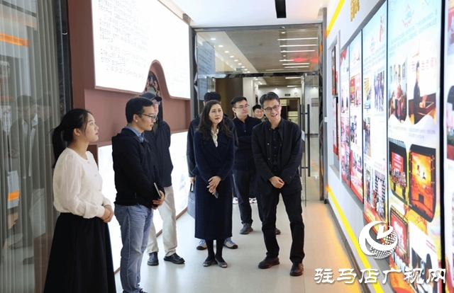 中国教育报刊社一行到驻马店职业技术学院参观调研