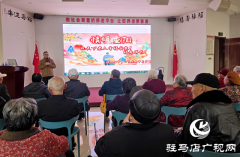 驻马店市中心医院老年医学科开展重阳健康宣讲​​