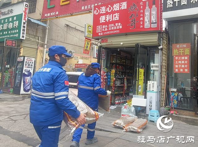 千亩红薯滞销农户愁 救援队“带货”传温情