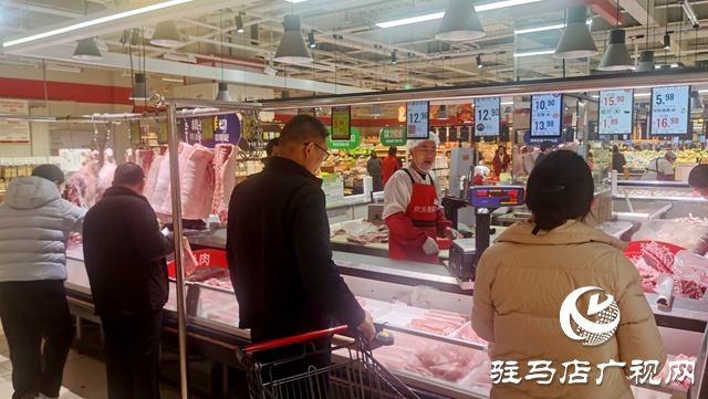 驻马店市猪肉价格持续走低 市民“菜篮子”拎得更轻