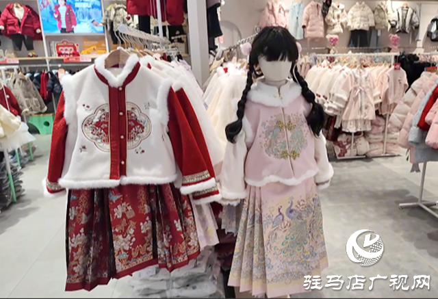 新年服装点燃春节经济“新中式”服装成消费热潮