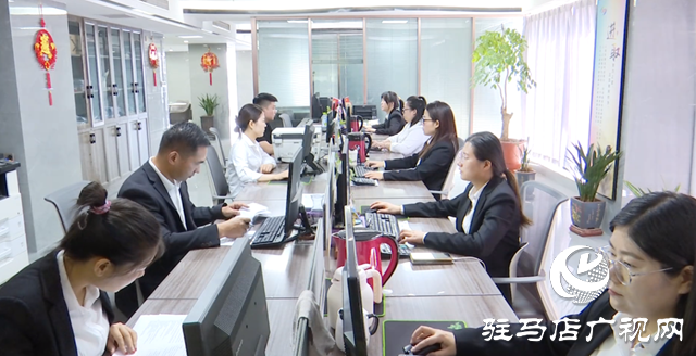 驻马店市新鹏飞人力资源有限公司:贯彻落实全会精神 架起精准就业“连心桥”