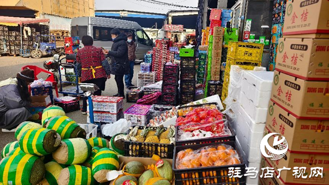 春节临近水果市场升温 车厘子价格走低购销两旺