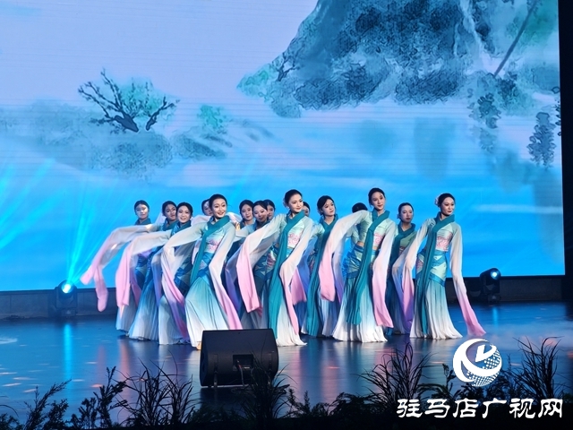 确山县:载歌载舞迎新春 踔厉奋发新征程