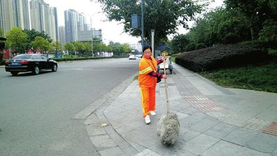 一抹&ldquo;坚守绿&rdquo; 映红&ldquo;中国年&rdquo;