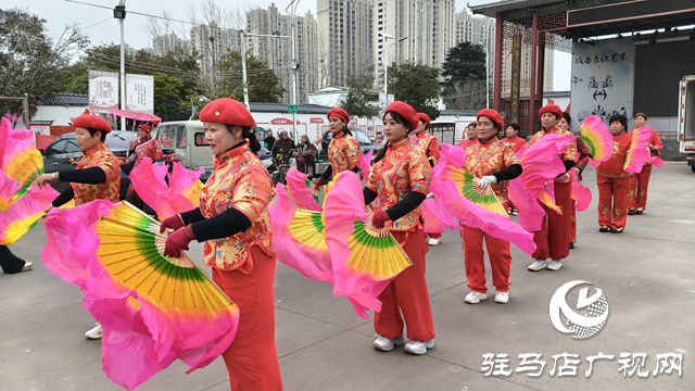 民俗闹春年味足 文化传承聚人心