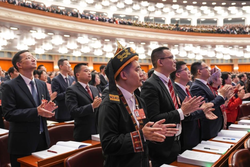 十四届全国人大四次会议开幕会在京举行