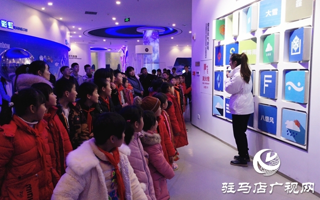 驻马店市青联组织开展“宝贝出村”公益活动助力脱贫攻坚