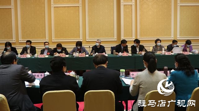 市政协召开四届四十七次主席会议
