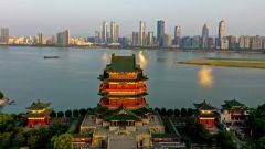 从“围起来”到“火出圈”！滕王阁“三还于民”，南昌算对这笔账