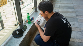 应聘“奶茶店暑期工”，却被要求租车送外卖？
