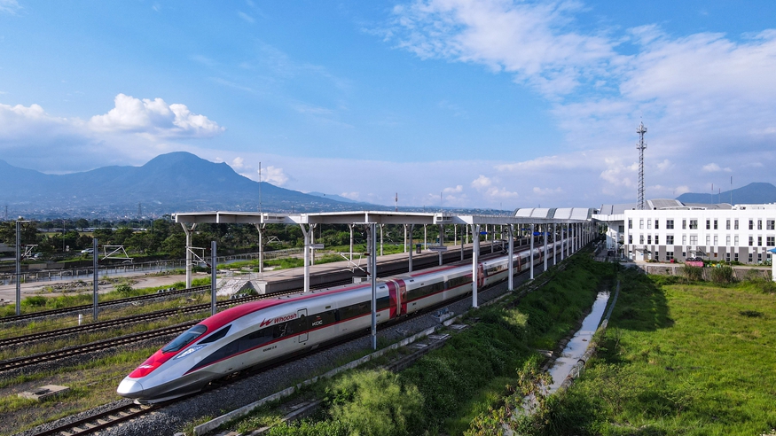 习近平主席推动构建亚太命运共同体