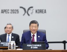 习近平出席亚太经合组织 第三十二次领导人非正式会议并发表重要讲话